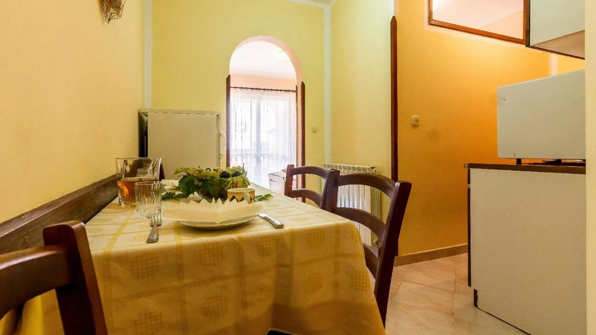 Appartement In Fazana Mit Moebliertem Balkon 0*,
