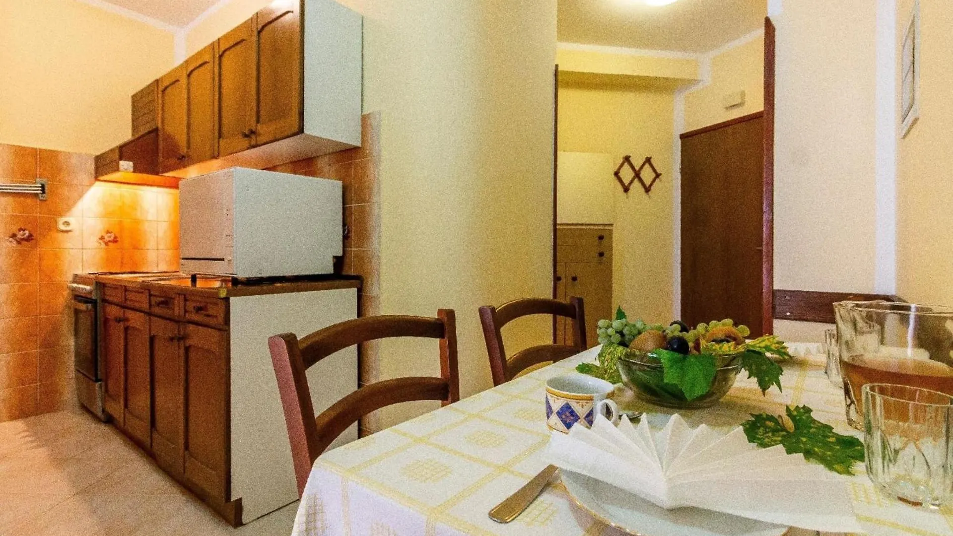 Appartement In Fazana Mit Moebliertem Balkon Apartment