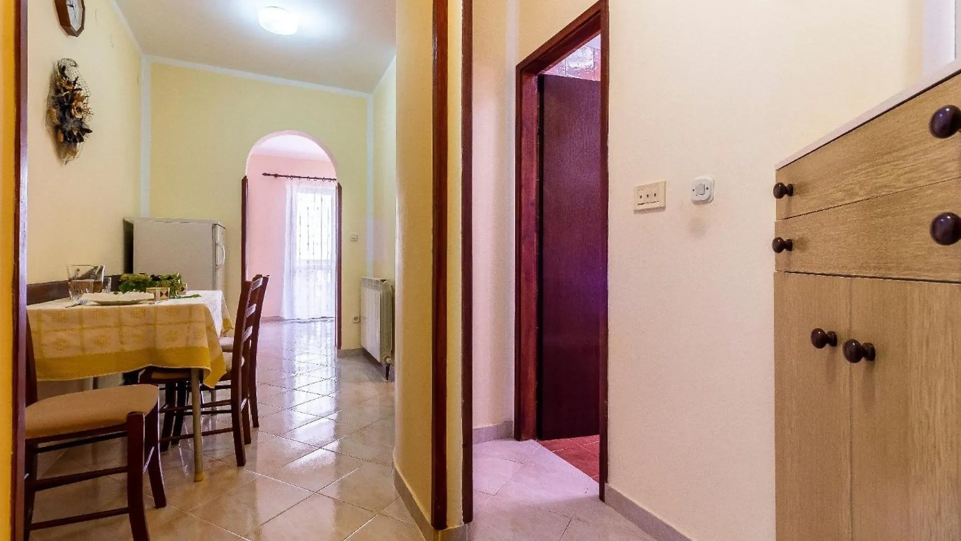 Appartement In Fazana Mit Moebliertem Balkon Croatia